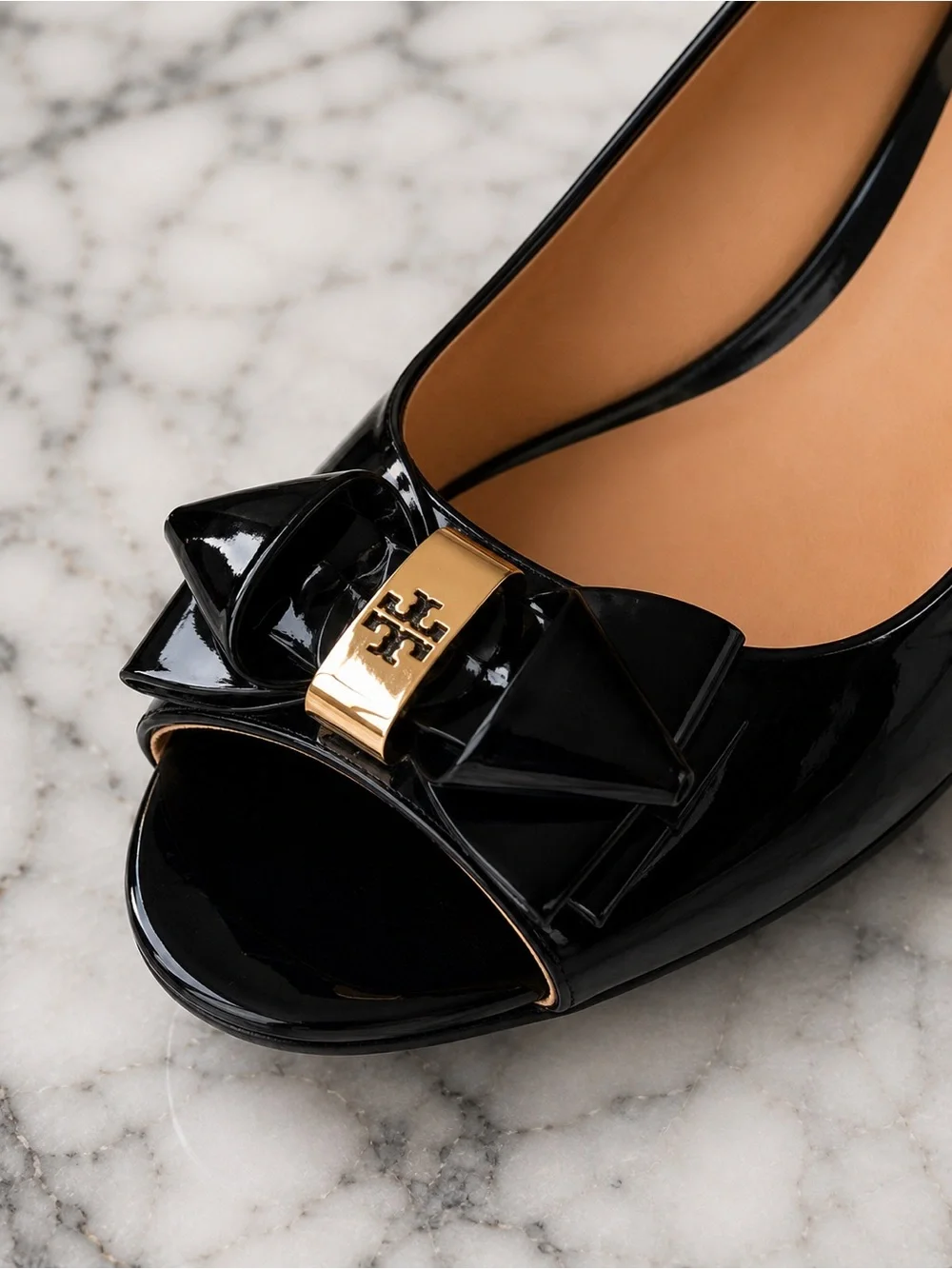 Tory Burch Chelsea Patent Leather Peep Toe Wedge Pumps – Black -9M size